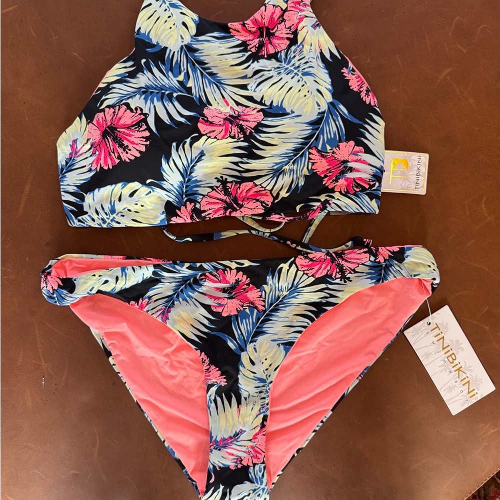Tini Bikini Girls Tiger Lily Floral Bikini - size:bottom xl top lg NWT
